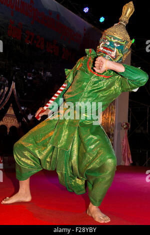 Ballerino alla cultura mostra, Luang Prabang, Laos Foto Stock