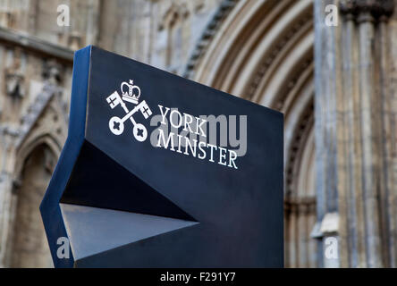 York Minster nella storica città di York, Inghilterra. Foto Stock