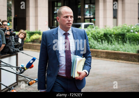 Bruxelles, BXL, Belgio. Xiv Sep, 2015. Segretario di Stato belga per la politica in materia di asilo, migrazione e semplificazione amministrativa Theo Francken prima del Consiglio straordinario Giustizia ed Affari interni sulla crisi in materia di immigrazione a livello europeo la sede del Consiglio a Bruxelles, in Belgio il 14.09.2015 da Wiktor Dabkowski © Wiktor Dabkowski/ZUMA filo/Alamy Live News Foto Stock