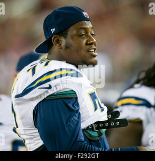 Santa Clara, CA. 3 Sep, 2015. San Diego Chargers affrontare re Dunlap (77) sull'emarginare durante la NFL partita di calcio tra San Diego Chargers e San Francisco 49ers a Levi's Stadium di Santa Clara, CA. Il Niners sconfitto il caricabatterie 14-12. Damon Tarver/Cal Sport Media/Alamy Live News Foto Stock