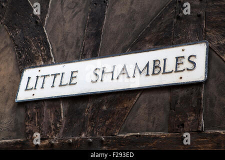 Strada segno per poco Shambles in York, Inghilterra. Foto Stock