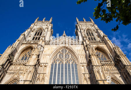 La storica cattedrale di York Minster nella città di York, Inghilterra. Foto Stock