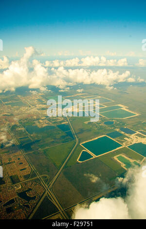 Vista aerea di pascoli e campi circostanti di Miami, Florida, U.S.A. Foto Stock