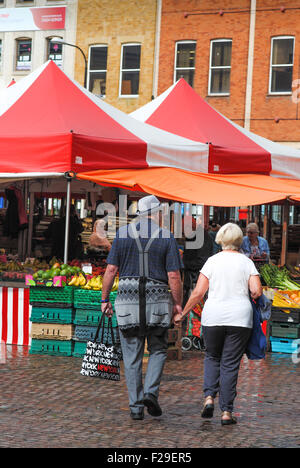 Northampton bancarelle del mercato England Regno Unito Foto Stock