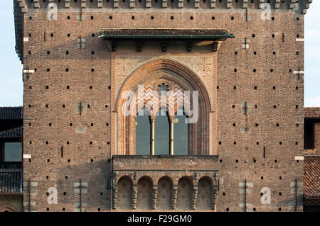 Finestra del Castello Sforzesco di Milano - Italia Foto Stock