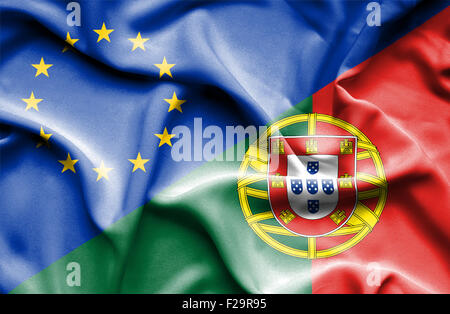 Sventola bandiera del Portogallo e Foto Stock