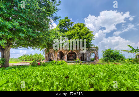 La maggior parte originale vecchia casa all'interno della testa del villaggio Foto Stock