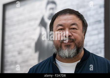Londra, Regno Unito. 15 Settembre, 2015. Ai Weiwei presso la Royal Academy of Arts Credito: Guy Corbishley/Alamy Live News Foto Stock