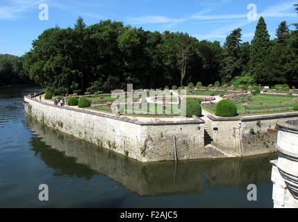 Chateau de Chenonceau,Catherine giardino,della Valle della Loira,fiume Cher, Indre-et-Loire,Touraine,Francia Foto Stock