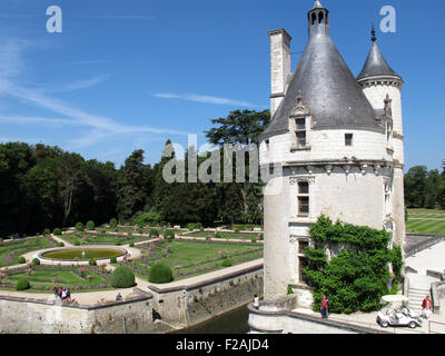 Chateau de Chenonceau,Torre Marques,Catherine giardino,della Valle della Loira,fiume Cher, Indre-et-Loire,Touraine,Francia Foto Stock