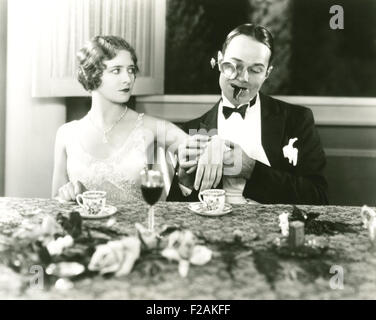 Controllo del tempo di olvi (007 OU668 F) Foto Stock