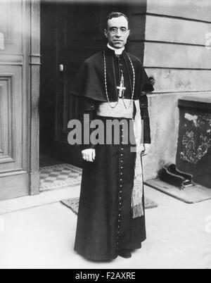 Il Vescovo Eugenio Pacelli, il futuro Papa Pio XII, ca. 1925. Dal 1917-1929 fu ambasciatore papale a Monaco di Baviera in Germania, il centro del crescente movimento nazista. (CSU 2015 9 995) Foto Stock