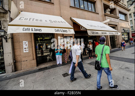 Il ristorante della catena di Café &Tapas a Madrid- restaurante de cadena Café &Tapas Foto Stock