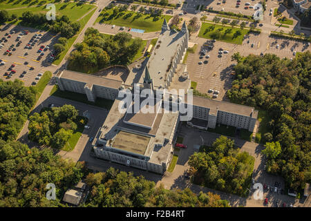 Universite Laval University Pavillon Louis-Jacques-Casault è raffigurato in questa foto aerea nella città di Québec Foto Stock