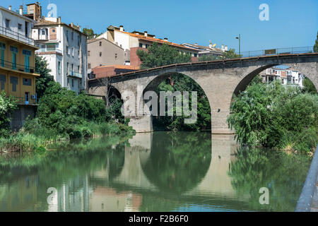 Llobregat fiume, ponte gotico, Sallent. Foto Stock