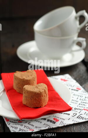 Tartufi dolci in bianco porcellana Foto Stock