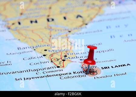 Sri Jayewardenepura Colombo imperniata su una mappa di Asia Foto Stock