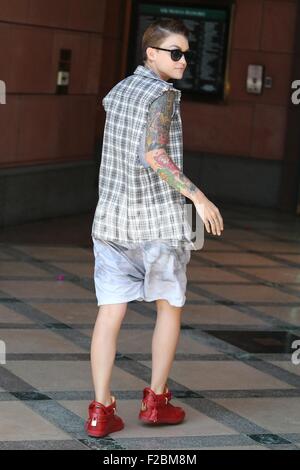 Ruby Rose Langenheim visite di un centro medico di Beverly Hills offre: Ruby Rose Langenheim, Ruby Rose dove: Los Angeles, California, Stati Uniti quando: 15 Lug 2015 Foto Stock