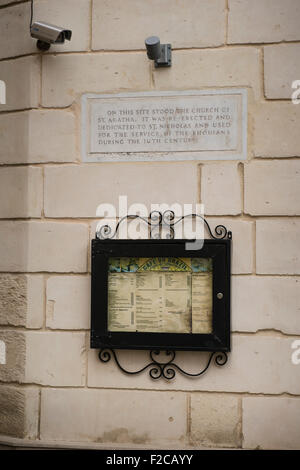 Malta, 1 gennaio 2015 nelle rinnovate strade di Birgu, parte delle tre città e il primo captal di Malta prima di valletta. Foto Stock