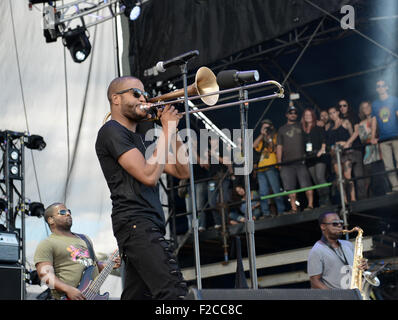 Arrington, Virginia, Stati Uniti d'America. Xiii Sep, 2015. TROMBONE SHORTY & ORLEANS AVENUE portare il jazz alla ''LOCKN'' INCASTRO FESTIVAL DI MUSICA al Oak Ridge Farm in ARRINGTON, in Virginia, il 12 settembre 2015.Foto ©jJeff Moore © Jeff Moore/ZUMA filo/Alamy Live News Foto Stock