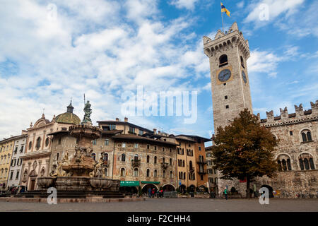 Trento è una città italiana situata nel fiume Adige Valle in Trentino-Alto Adige/Südtirol. È la capitale del Trentino Foto Stock