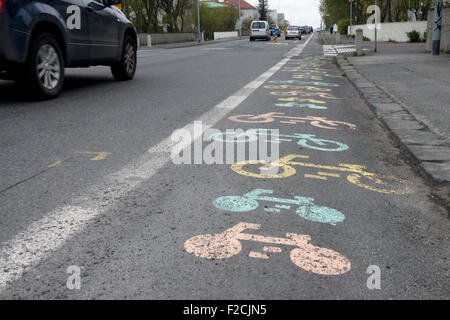 L'Islanda un luogo unico con uno strano paesaggio,hanno piste ciclabili e sono molto verdi Foto Stock