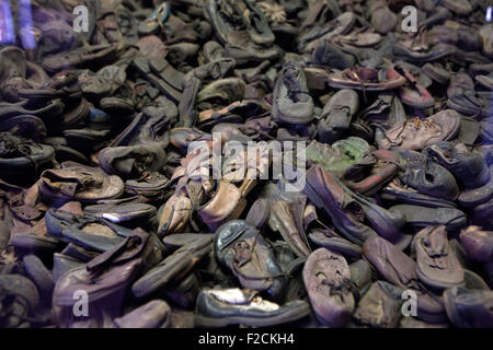 Calzature per bambini Auschwitz ho l'ex campo di concentramento, Oświęcim Polonia Foto Stock