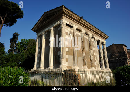 Italia, Roma, foro Boario, tempio della fortuna virile, tempio di Portuno Virilis Foto Stock