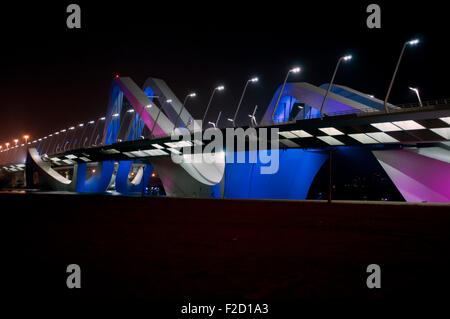 Salam ponte in Abu Dhabi, Emirati Arabi Uniti Foto Stock