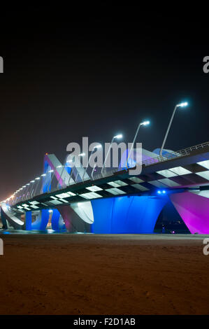 Salam ponte in Abu Dhabi, Emirati Arabi Uniti Foto Stock