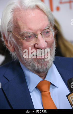 Toronto, Ontario, Canada. Xvi Sep, 2015. Attore Donald Sutherland assiste il "abbandonato" premiere durante il 2015 Toronto International Film Festival a Roy Thomson Hall il 16 settembre 2015 a Toronto in Canada. Credito: Igor Vidyashev/ZUMA filo/Alamy Live News Foto Stock