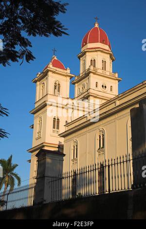 La chiesa della Vergine della Carità del rame, Iglesia Virgen de la Caridad del Cobre, El Cobre, vicino a Santiago de Cuba, Cuba Ref: B362 106179 0344 Data: 15.10.2007 credito obbligatoria: World Pictures/Photoshot Foto Stock