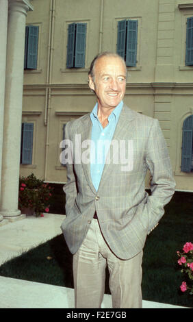 Der britische Schauspieler David Niven, Frankreich 1970er Jahre. Attore britannico David Niven, Francia degli anni settanta. 24x36VAID6 Foto Stock