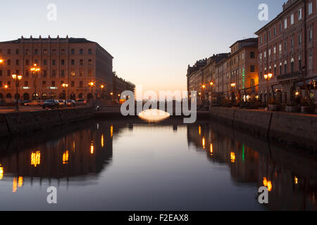 Vista del Canal Grande di Trieste, Italia Foto Stock