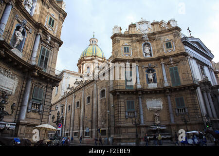 Quattro Canti, uno dei quattro ottagonale i lati della piazza barocca di Palermo - Italia Foto Stock