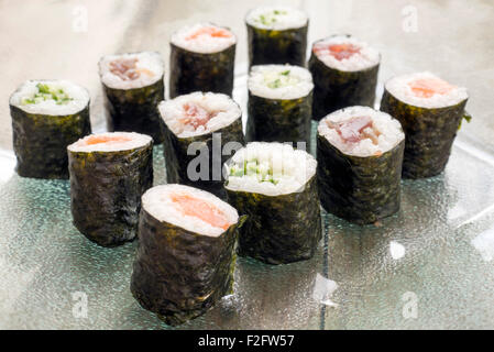 Close-up shot di sushi tradizionale giapponese Foto Stock