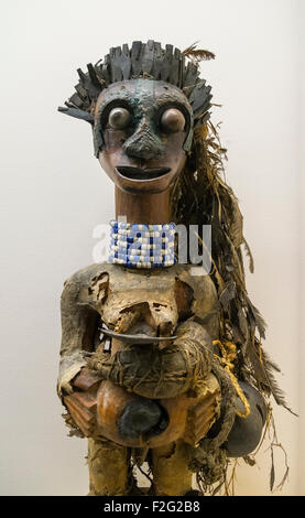 Maschera in legno statua Foto Stock