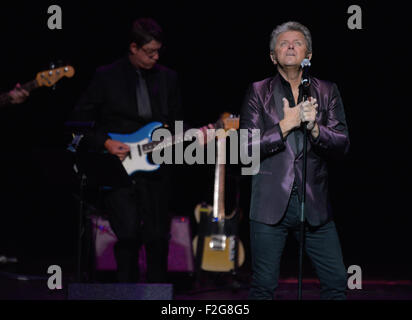 San Antonio, Texas, Stati Uniti d'America. Xvii Sep, 2015. PETER CETERA, che fu membro di Chicago e ora ha una riuscita carriera solista esegue al maestoso Teatro in San Antonio, Texas © Robin Jerstad/ZUMA filo/Alamy Live News Foto Stock