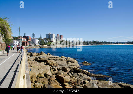 Cabbage Tree Bay e il passaggio da Manly a Shelly Beach Foto Stock