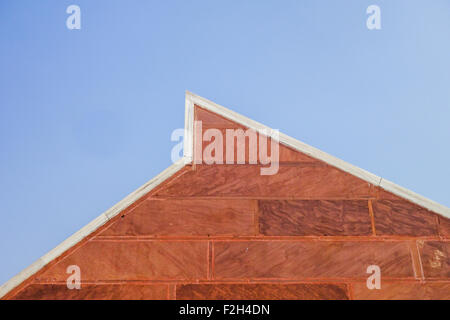 Architectural Closeup Dettaglio di Laghu Samrat Yantra strumento nel cielo blu a Jantar Mantar, Jaipur, Rajasthan, India. Foto Stock
