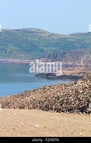 Paesaggi del nord sulle rive del Mare di Barents Foto Stock