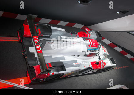 Frankfurt International Motor Show (IAA) 2015. AUDI R18 e-tron quattro Foto Stock