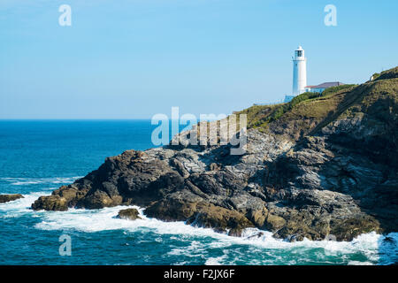 Il faro di capo Trevose vicino a Padstow in Cornovaglia, England, Regno Unito Foto Stock