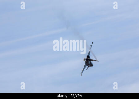 Al di fuori del turno da RAF Typhoon display Foto Stock