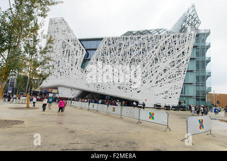 Milano, 13 Settembre 2015: il padiglione italiano 'Palazzo Italia' alla Fiera Milano Expo 2015 Foto Stock