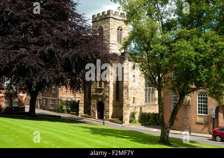 Durham Heritage Centre e Museo, nella ex chiesa di St Mary-le-Bow (XVII sec.), Nord Bailey, Durham City, England, Regno Unito Foto Stock