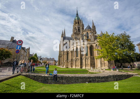 La cattedrale di Bayeux nel dipartimento di Calvados In Normandia Francia nordoccidentale. Foto Stock