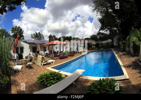 Suburban backyard Long Island New York Foto Stock