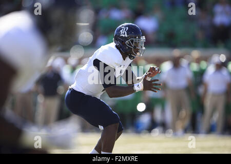 Denton, TX, Stati Uniti d'America. Xix Sep, 2015. 19 settembre 2015: riso gufi quarterback Driphus Jackson #6 durante il NCAA Football gioco tra il riso gufi e il nord Texas significa verde a Apogee Stadium di Denton, TX. Credito: JP Waldron/ZumaPress © Jp Waldron/ZUMA filo/Alamy Live News Foto Stock