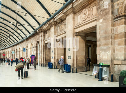 Newcastle stazione ferroviaria, Newcastle upon Tyne, Tyne and Wear, England, Regno Unito Foto Stock